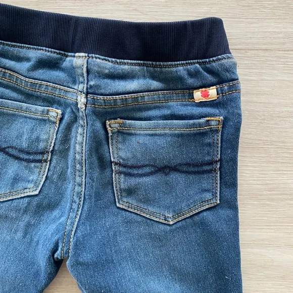 Lucky Jeans - Picture 1 of 5